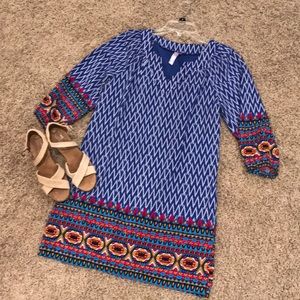 Alya dress, long sleeve, detail on hem and sleeves